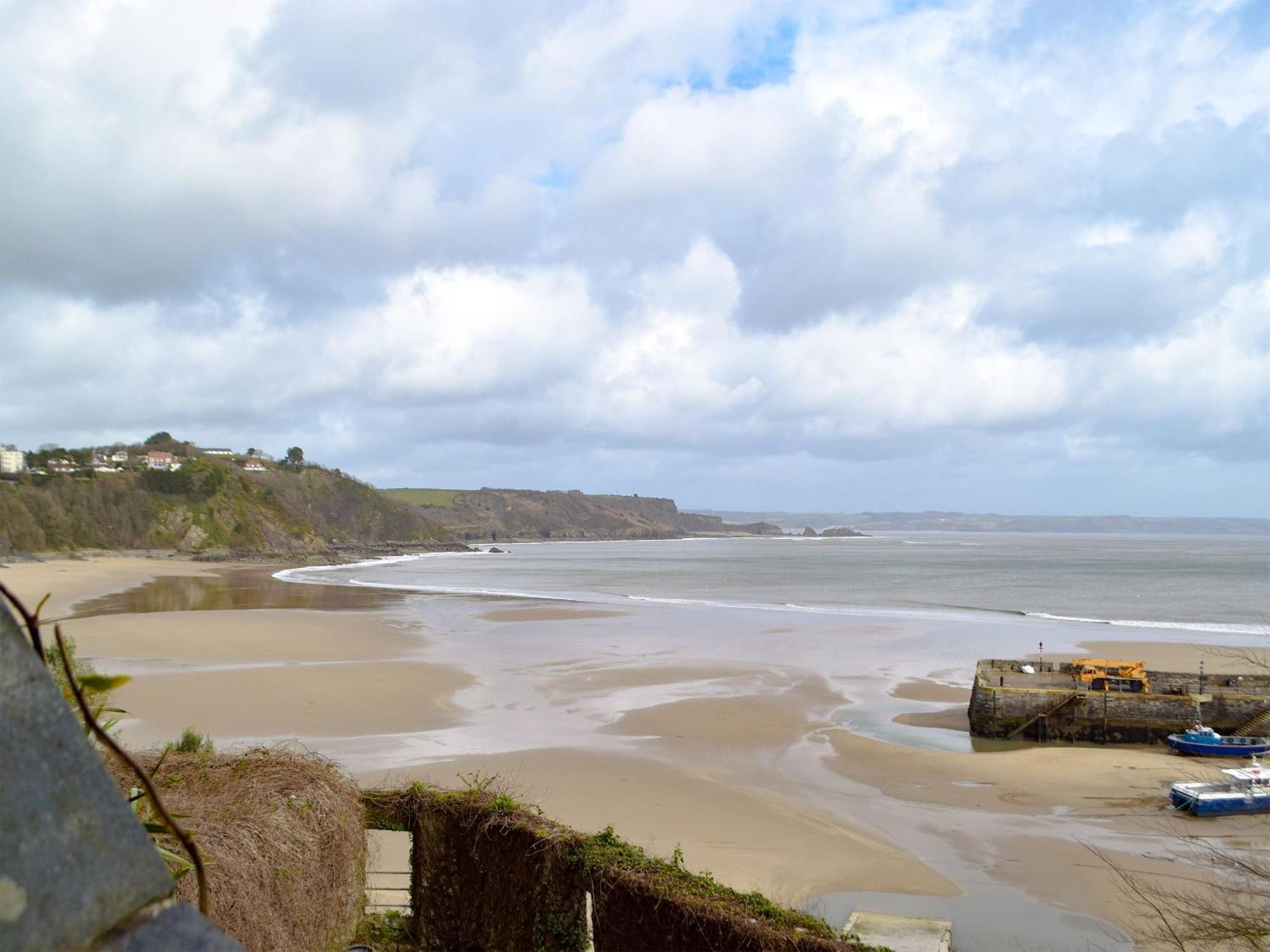 Little Fishes Villa Tenby Exterior photo